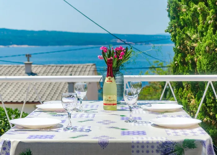 Leng Apartment Dramalj